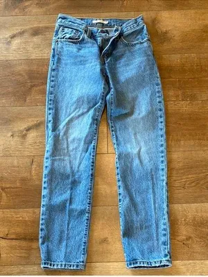 NWOT Levi’s Middy Straight Jeans thumbnail 1