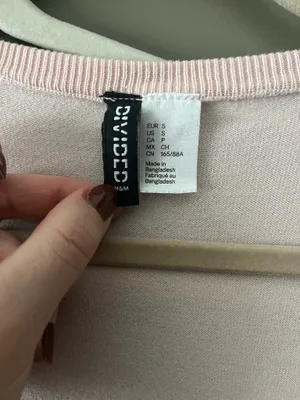 H&M Divided Button-Up Sweater thumbnail 2