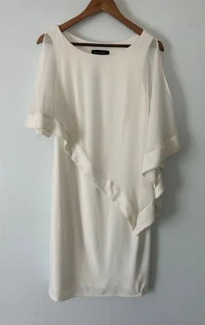 Scarlett Ivory One-Shoulder Sequin Chiffon Overlay Dress thumbnail 1