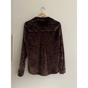 ANTHROPOLOGIE Amadi Brown Crushed Velvet Shirt Size Small thumbnail 7