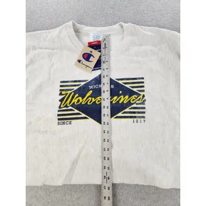 NEW 2XL Champion‎ Michigan Wolverines Reverse Weave Cropped Pullover Sweatshirt thumbnail 9