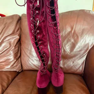 Elegant Burgundy Over-the-Knee Boots thumbnail 5