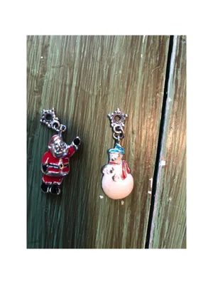Avon Vintage Christmas Charm Bracelet Pieces Santas and Snowman thumbnail 4