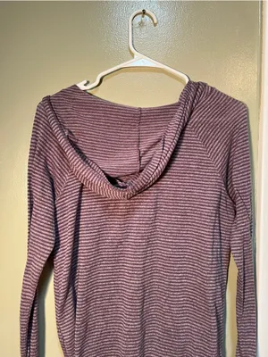 American Eagle Women's Size Medium Soft & Sexy Plush Hoodie Purple Gray‎ Stripes thumbnail 6