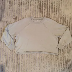 Aerie Womens Raglan Sleeve Cropped Sweatshirt Light Gray Olive Green Small‎ thumbnail 2