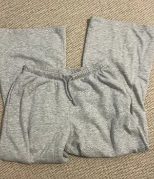 H&m gray sweatpants thumbnail 1