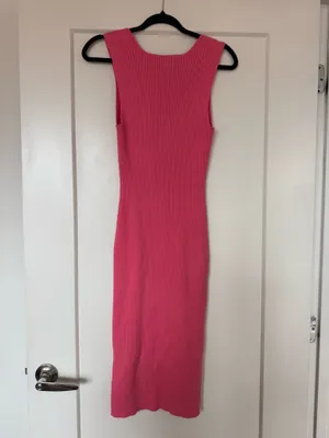 Pink knit dress Size M thumbnail 3