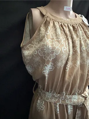 AZ Sleeveless Taupe & White Floral Print Maxi Dress Tie Waist LG NWT thumbnail 5