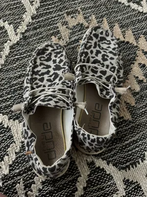 Hey Dude Women’s cheetah print size 9 thumbnail 3