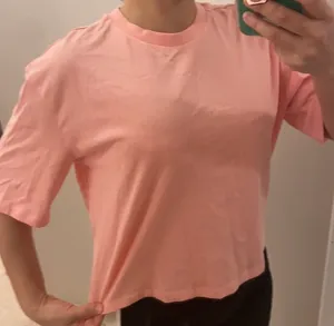 organic cotton cropped tee. S thumbnail 2