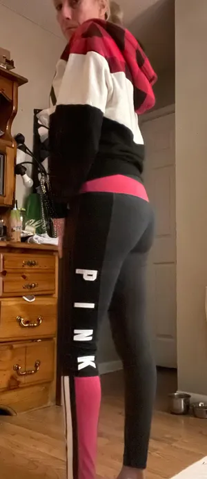 Victoria's Secret Leggings Outfit thumbnail 2