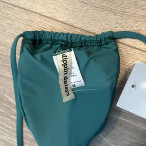 BNWT Dippin Daisys Christina Green Envy Tie Bandeau Bikini Top Size Medium thumbnail 7