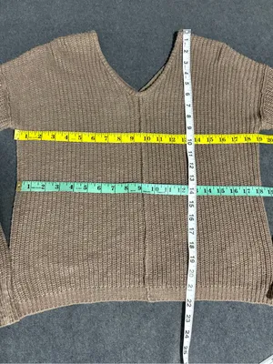 Hippie Rose V-Neck Button Up Back Chunky Knit Sweater Taupe Brown Size S thumbnail 3