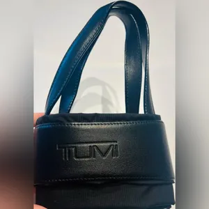A Very Rare Beautiful Vintage Foldable Nylon Tumi Travel Tote Bag thumbnail 8