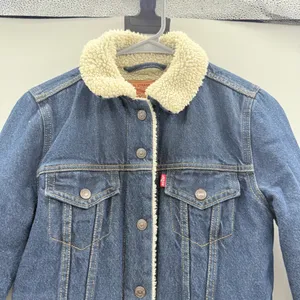 Levi’s Sherpa Trucker‎ Jacket Women’s Size XS Type III Denim Lined Classic Fit thumbnail 2