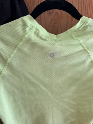 Lululemon Swiftly Tech Short Sleeve thumbnail 3