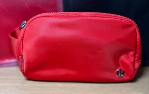 Lululemon Everywhere Belt Bag. Authentic NWT 1L Rare Color: Hot Heat thumbnail 1
