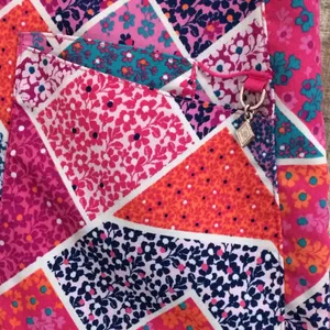 Vera Bradley Halo Printed V-Neck Scrub Top thumbnail 5