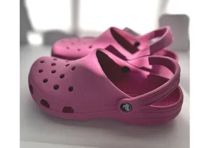 Crocs Classic Clogs Comfort Slip On Casual Shoes Pink Women's Size 9 thumbnail 4