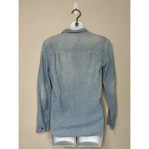 Madewell Light Wash Denim Chambray Button Down Size XS EUC!! thumbnail 3