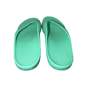 Crocs Iconic Comfort Flip Flops Mint Green Thong Sandals Women's Size 11 EUC‎ thumbnail 5