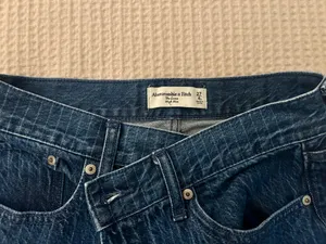 Abercrombie The Loose High Rise Jean thumbnail 2