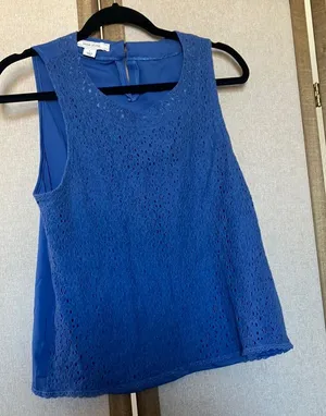 FINAL MARKDOWN Adam Levine Blue Sleeveless Lace front Top large thumbnail 1