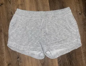 lightly worn shorts thumbnail 1