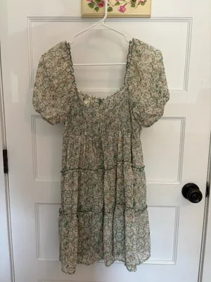 Jun & Ivy Green Dress thumbnail 2