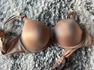 Victoria’s Secret Bra thumbnail 1