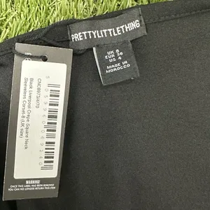 Pretty Little Thing Women's Size 4 Black Ribbed Shape‎ Scoop Neck Crop Top NWT thumbnail 5