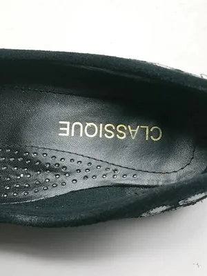 Classique 8.5 Black Suede Low Kitten Heels Slip On Shoes thumbnail 8