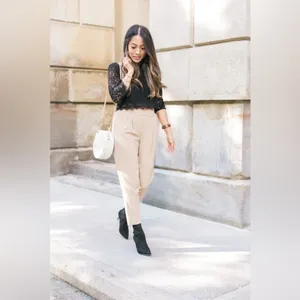 aritzia babaton cohen pants size 4 cream thumbnail 3