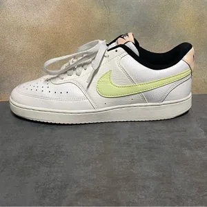 Nike Court Vision White/Green Women's Leather Tennis Shoes Size 9 thumbnail 13