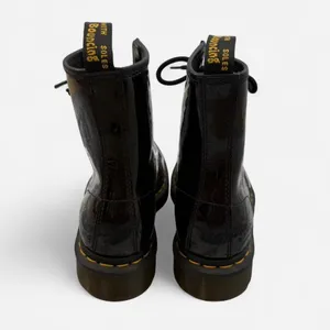 Dr. Martens 1460 WOMEN'S BLACK PATENT LEATHER LACE UP BOOTS - Size 38 thumbnail 4