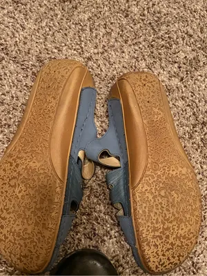 Blue Crisscross Slide Sandals size 9 thumbnail 2