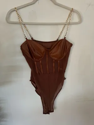 SHEIN Chocolate Brown Faux Leather Corset Bodysuit with Gold Chain Straps thumbnail 2