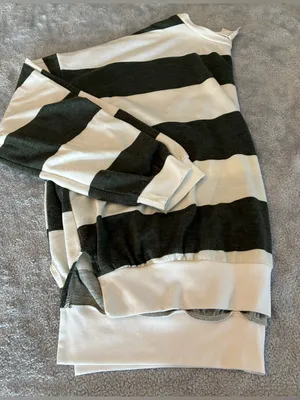 Women’s Fantastic Fawn Striped Crewneck Blouse - Black & White Size Large thumbnail 4