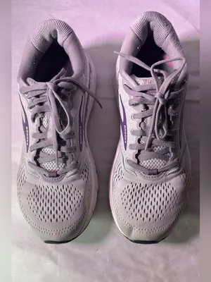 Brooks Ariel Women's Light Gray and Purple Running Shoe thumbnail 4