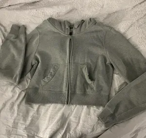 Hollister Cropped Hoodie Zip-Up thumbnail 2