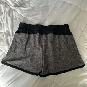 Ideology Womens Medium Running Shorts Black Gray Workout Gym‎ Yoga Activewear thumbnail 6