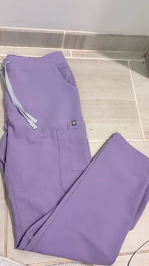 FIGS Scrubs Set thumbnail 4
