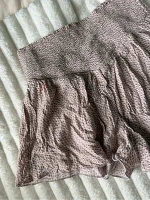 aerie Mauve Textured Ruffle Shorts thumbnail 2