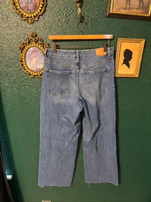 BKE Billie Slim Fit High Rise Cropped Leg Light Jeans Sz 29 thumbnail 2