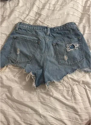 Cheeky High-Waisted Shorts Distressed Jean thumbnail 2