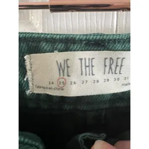 New Free People Denim Jean Skirt “ Zip It Up” Green Wilderness Size 25‎ thumbnail 4