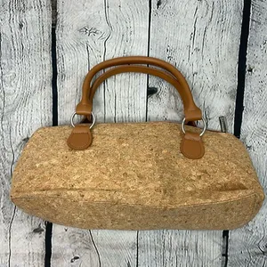 Primeware Cork Insulated Wine Clutch Classic Sassy thumbnail 2