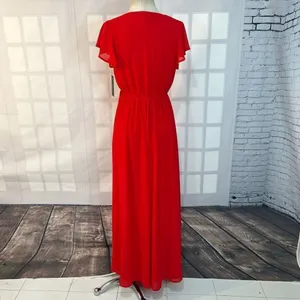 Lulu’s nwt Lost in the Moment Red Maxi Dress size small thumbnail 9