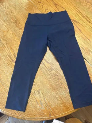 Navy Blue Cropped Leggings thumbnail 5