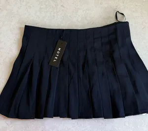 Motel Rocks Navy blue pleated skirt thumbnail 1